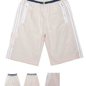 Adidas Bristol studio size large.